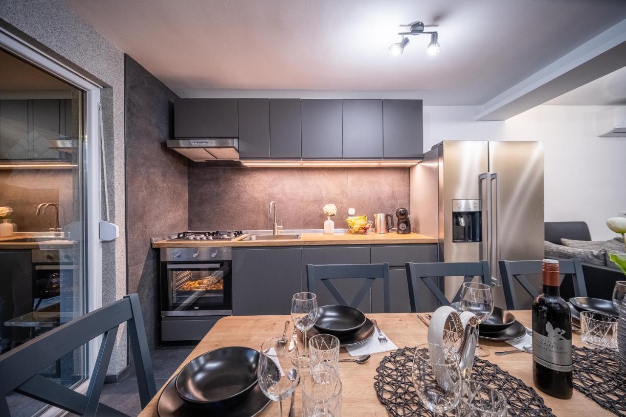 Villa Nesa - Beautiful Guest House At Continental Croatia With Outdoor Swimming Pool, Sauna And 3 Bedrooms Plaški Εξωτερικό φωτογραφία